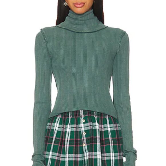 NEW Free People Brynn Turtleneck Sweater IN Uncut Emerald1125 2s1 - Picture 3 of 8